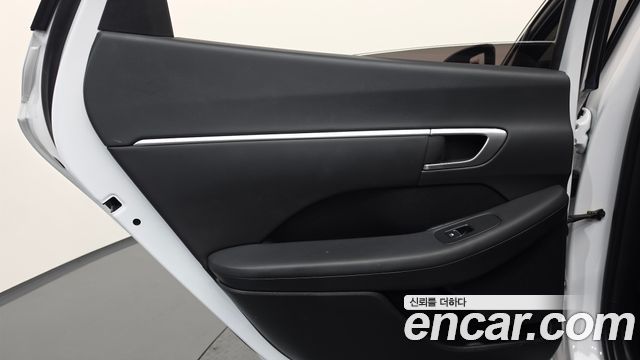 Hyundai Sonata 2022 — photo 15
