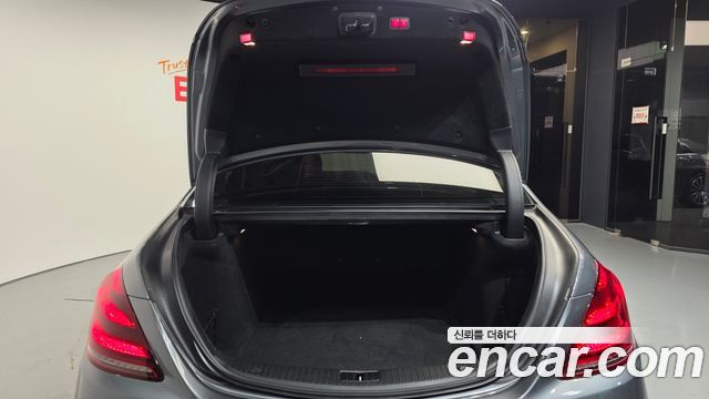 Mercedes-Benz S-Class 2018 — photo 26