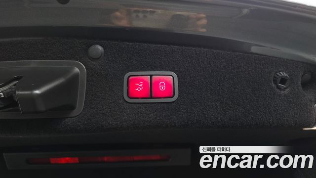 Mercedes-Benz S-Class 2018 — photo 34