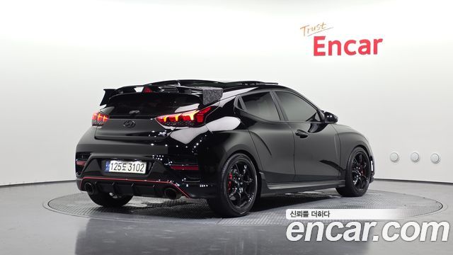Hyundai Veloster 2021 — photo 2