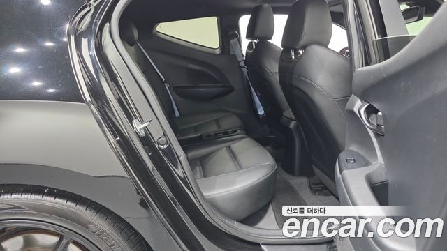 Hyundai Veloster 2021 — photo 14