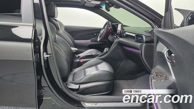 Hyundai Veloster 2021 — photo 16