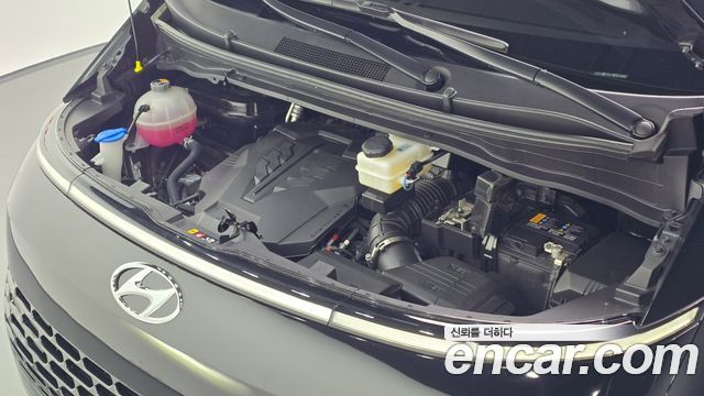 Hyundai Staria 2023 — photo 6