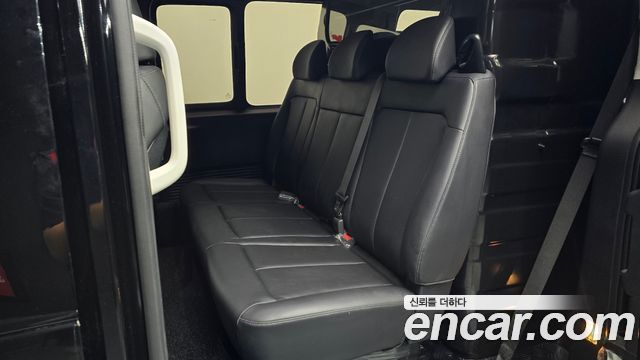 Hyundai Staria 2023 — photo 12