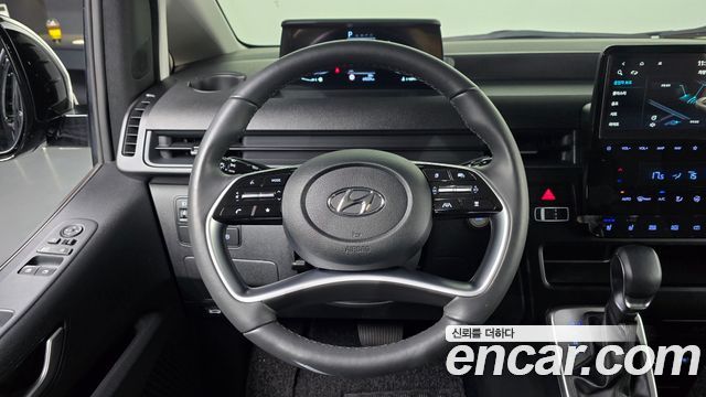 Hyundai Staria 2023 — photo 13