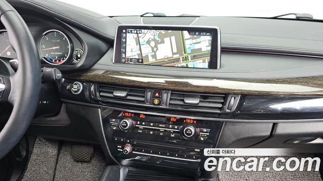 BMW X6 2017 — photo 13