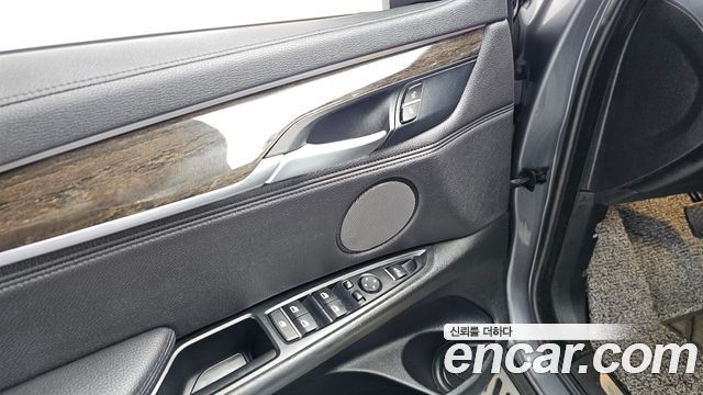 BMW X6 2017 — photo 18