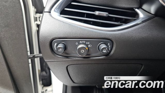 Chevrolet Korea Malibu 2017 — photo 28