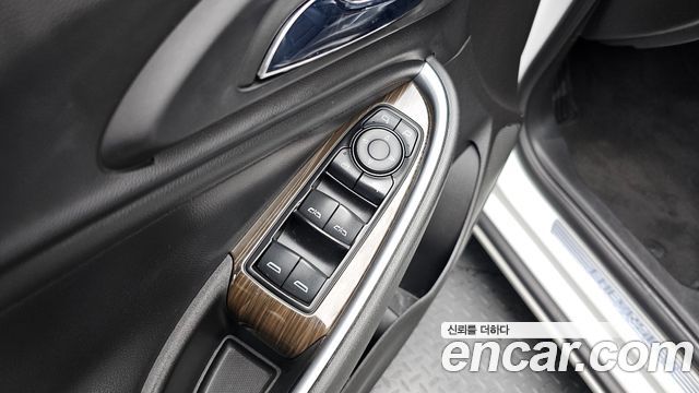 Chevrolet Korea Malibu 2017 — photo 32