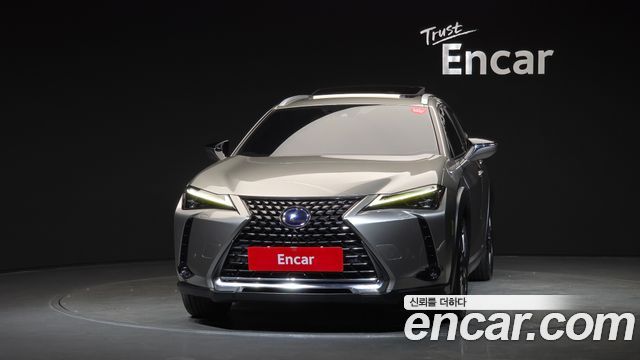 Lexus UX 2019 — photo 3