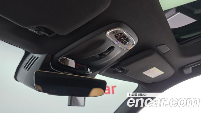 Volvo XC90 2017 — photo 18