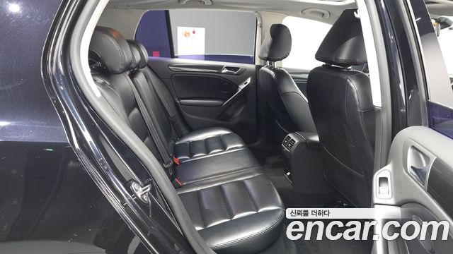 Volkswagen Golf 2010 — photo 12