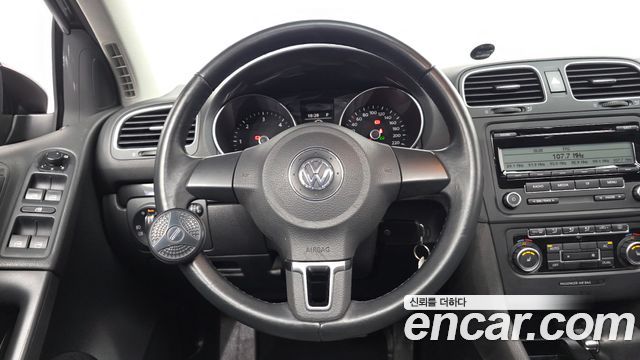Volkswagen Golf 2010 — photo 13