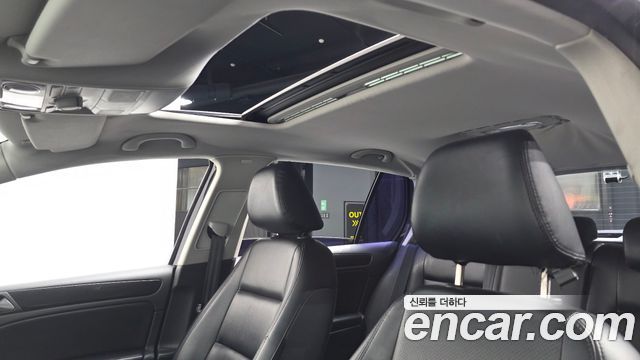 Volkswagen Golf 2010 — photo 19