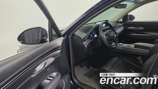 Genesis GV70 2021 — photo 18