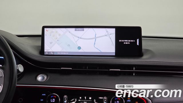 Genesis GV70 2021 — photo 25