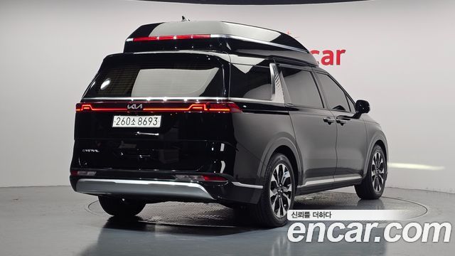 Kia Canival 2022 — photo 2