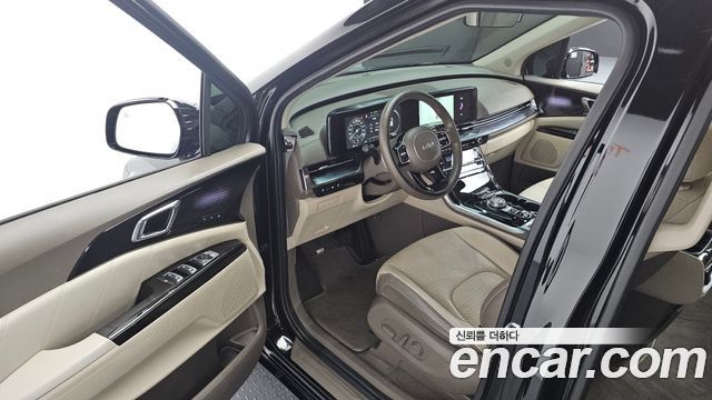 Kia Canival 2022 — photo 13