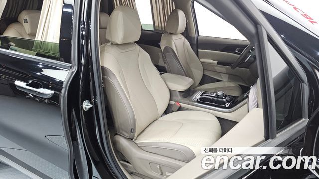 Kia Canival 2022 — photo 17