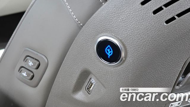 Kia Canival 2022 — photo 27