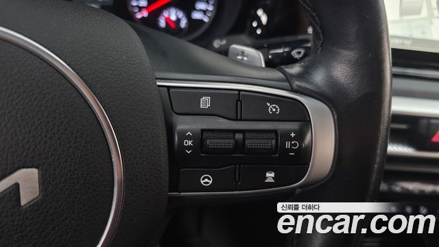Kia K5 2023 — photo 22