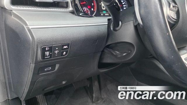 Kia K5 2023 — photo 25