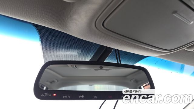 Kia K5 2016 — photo 16
