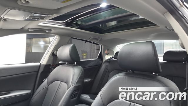 Kia K5 2016 — photo 17