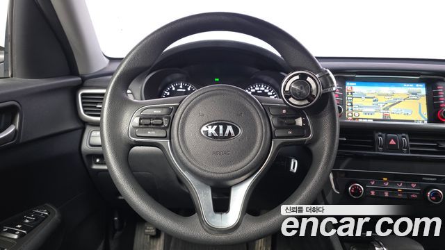 Kia K5 2016 — photo 13