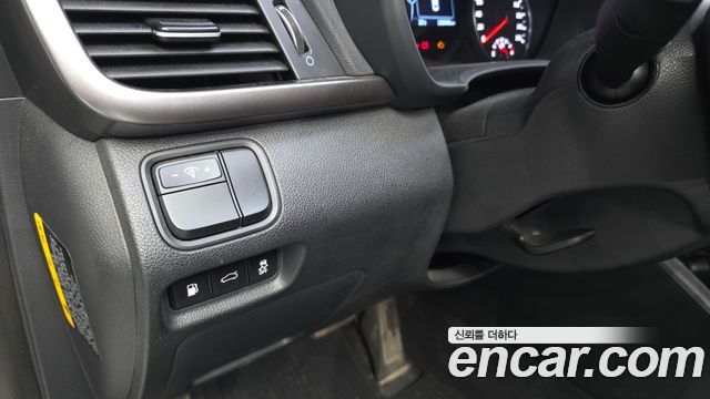 Kia K5 2016 — photo 15