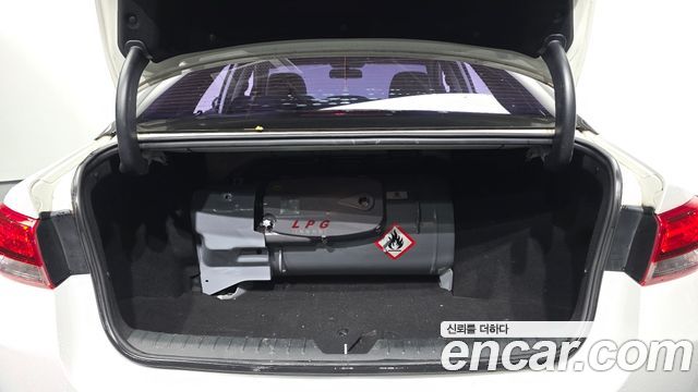 Kia K5 2016 — photo 20