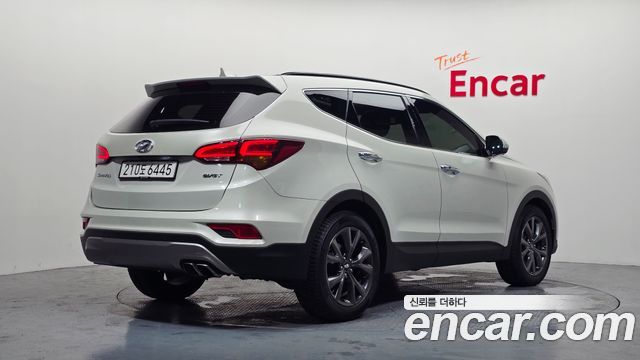 Hyundai Santafe 2016 — photo 2