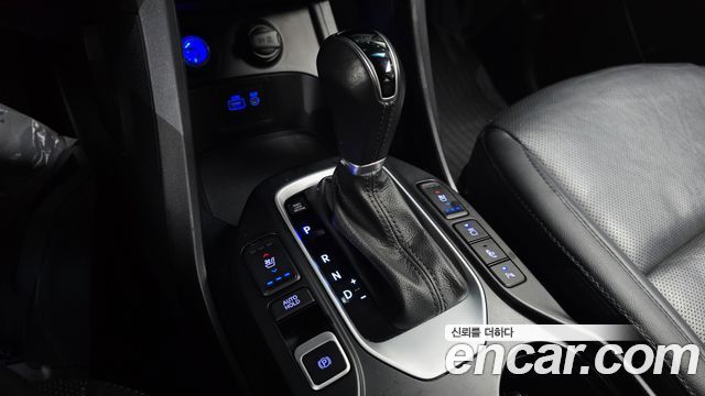 Hyundai Santafe 2016 — photo 12