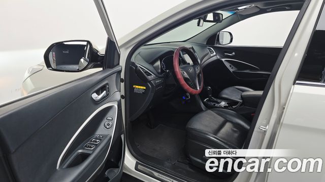 Hyundai Santafe 2016 — photo 13