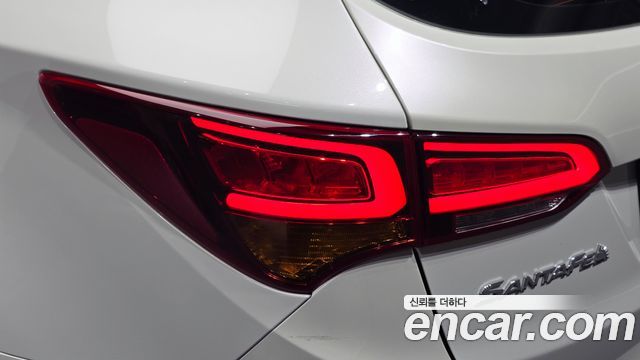 Hyundai Santafe 2016 — photo 9