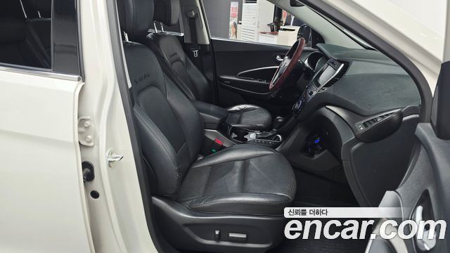 Hyundai Santafe 2016 — photo 16