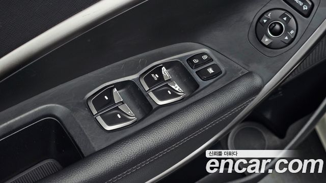 Hyundai Santafe 2016 — photo 35