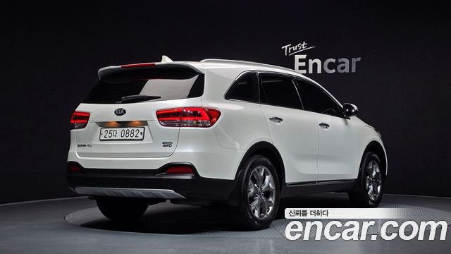 Kia Sorento 2016 — photo 2