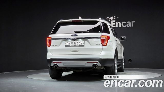 Ford Explorer 2017 — photo 4