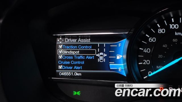 Ford Explorer 2017 — photo 16