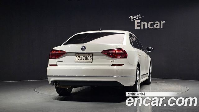 Volkswagen Passat 2018 — photo 4
