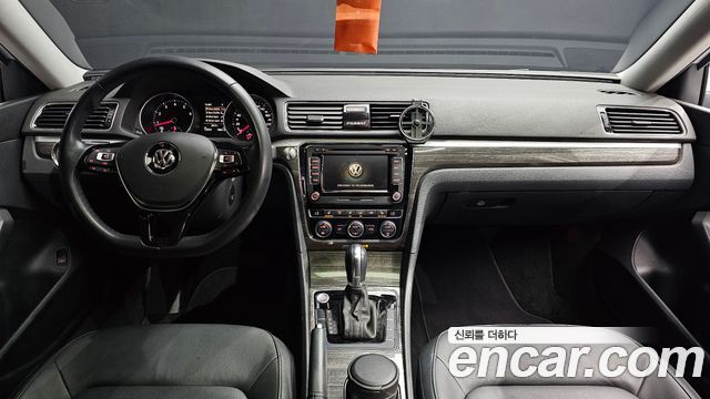 Volkswagen Passat 2018 — photo 7