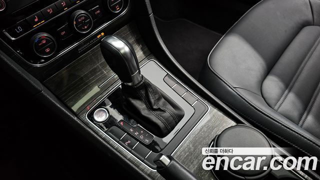Volkswagen Passat 2018 — photo 9