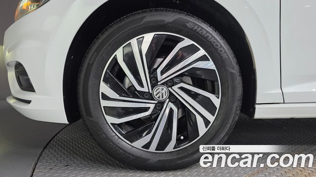 Volkswagen Jetta 2021 — photo 5