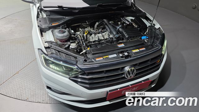 Volkswagen Jetta 2021 — photo 6