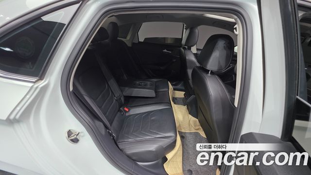 Volkswagen Jetta 2021 — photo 23