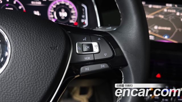 Volkswagen Jetta 2021 — photo 24