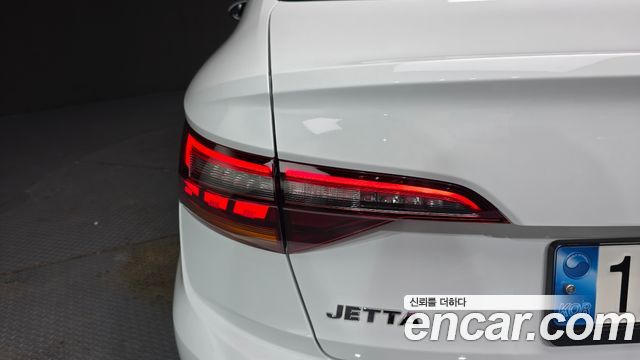 Volkswagen Jetta 2021 — photo 9