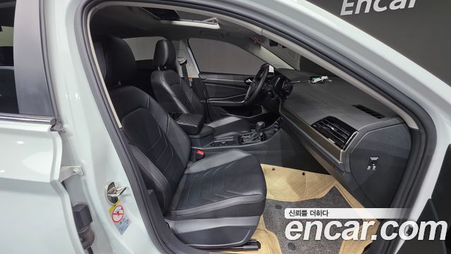 Volkswagen Jetta 2021 — photo 16