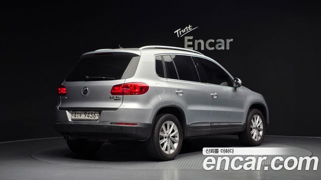 Volkswagen Tiguan 2015 — photo 2